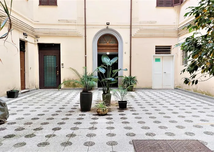 Bellezza Al Colosseo - & Apts Apartman