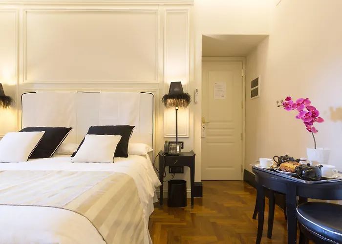 Bellezza Al Colosseo - & Apts Apartman